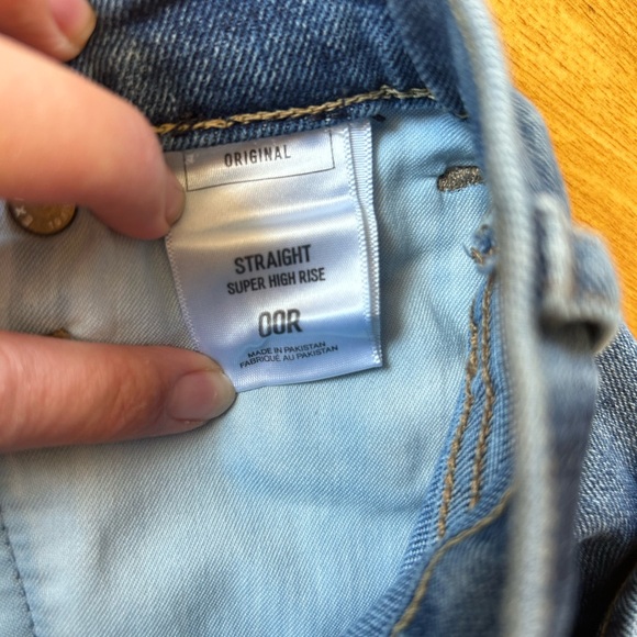 Express Straight Super High Rise jeans - Picture 2 of 3